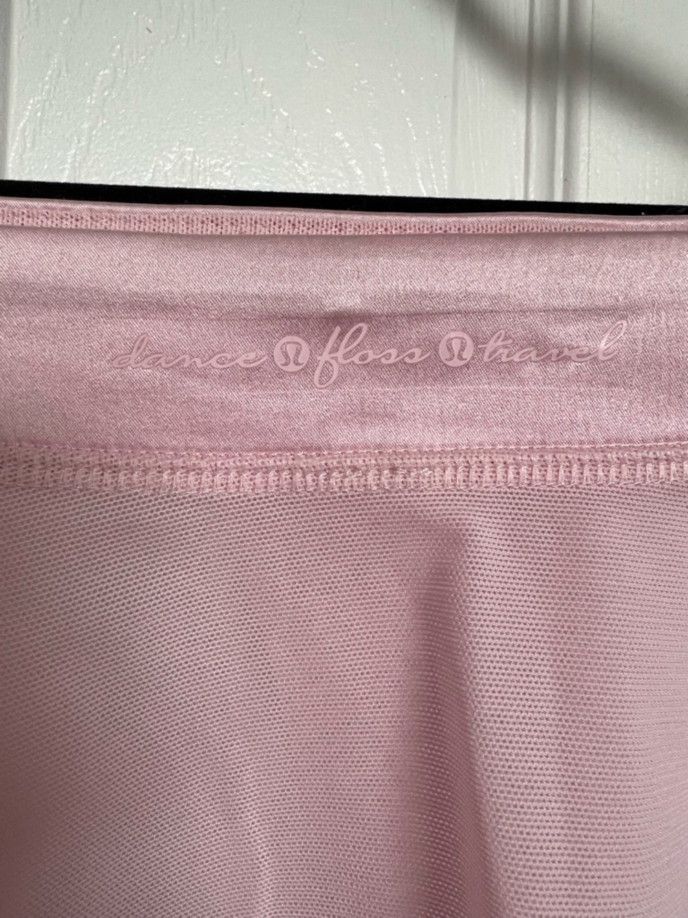 Vintage Lululemon Split Skirt, pink, size 2 - Picture 3 of 3